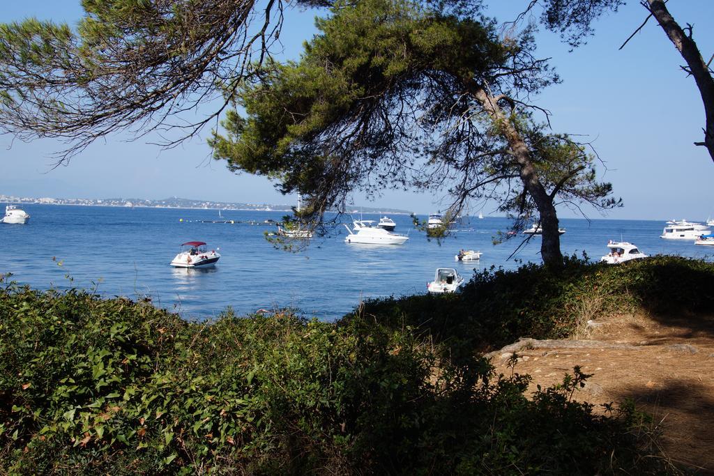 Hotel Saint-Charles Juan-les-Pins Exterior foto