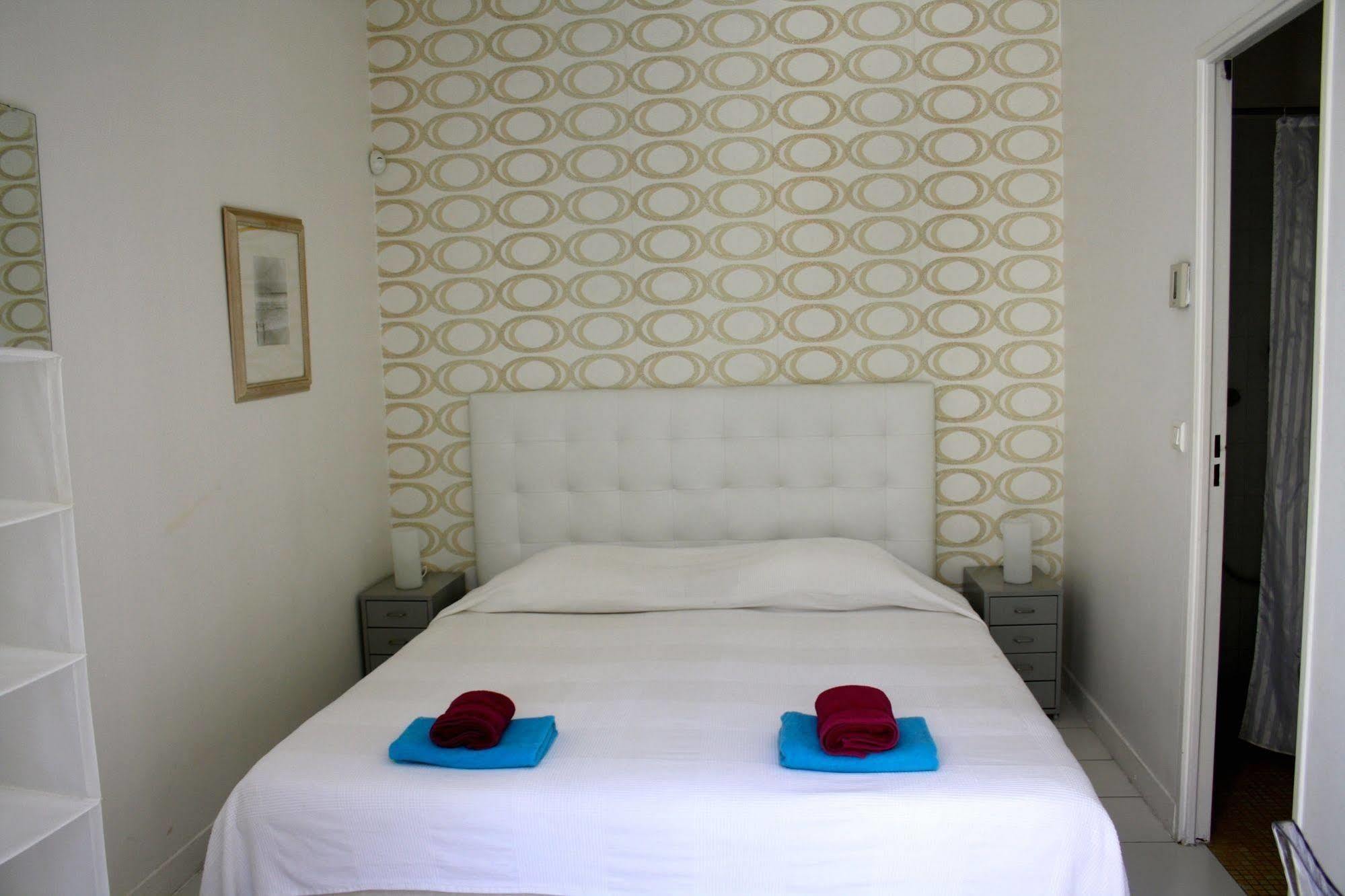 Hotel Saint-Charles Juan-les-Pins Exterior foto